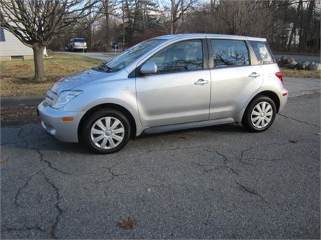 2005 scion XA with only 14k original miles...WOW