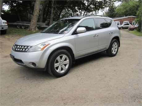 2006 Nissan Murano   S   AWD  and only 72k miles...super clean !!